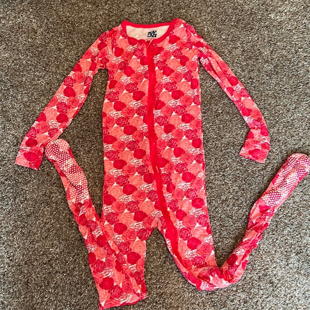 Pink roses kickee pants muffin ruffle footie with zipper